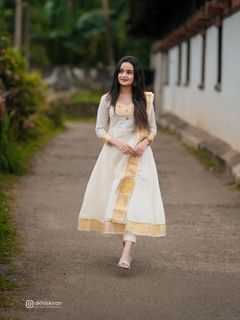 Meenakshi feet photo 1