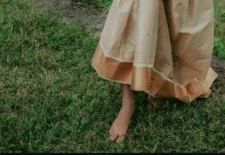 Meenakshi feet photo 7