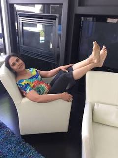 Meenakshi Sheshadri feet photo 2