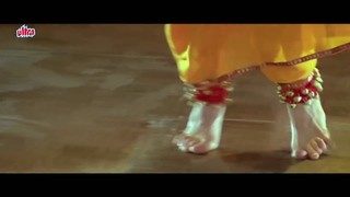 Meenakshi Sheshadri feet photo 1