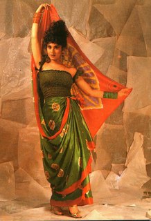 Meenakshi Sheshadri feet photo 3