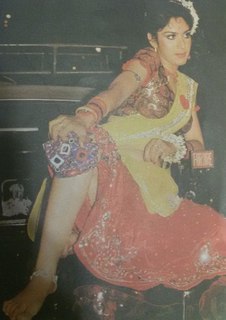 Meenakshi Sheshadri feet photo 1