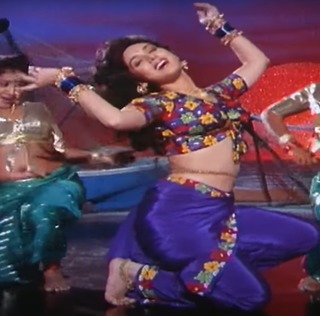 Meenakshi Sheshadri feet photo 10