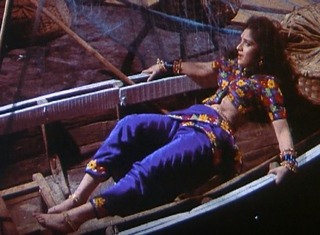 Meenakshi Sheshadri feet photo 17
