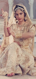 Meenakshi Sheshadri feet photo 10
