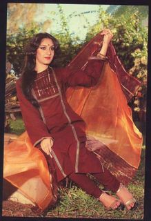 Meenakshi Sheshadri feet photo 9