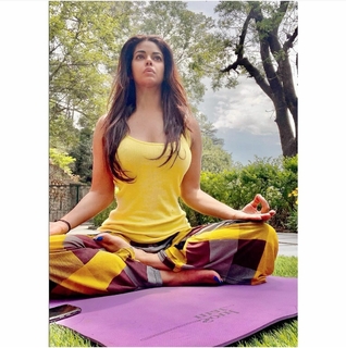 Meera Chopra feet photo 14