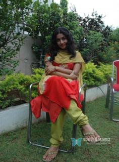 Meera Jasmine feet photo 11