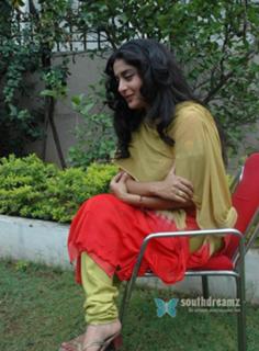 Meera Jasmine feet photo 4