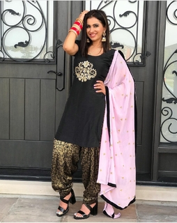Meetii Kalher feet photo 11