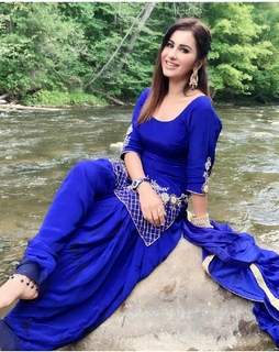 Meetii Kalher feet photo 5