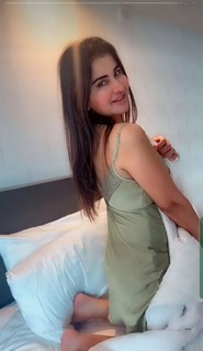 Meetii Kalher feet photo 14
