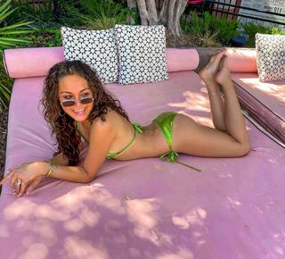 Meg DeLacy feet photo 15