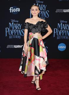 Meg Donnelly feet photo thumbnail