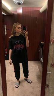 Meg Donnelly feet photo thumbnail
