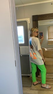 Meg Donnelly feet photo thumbnail