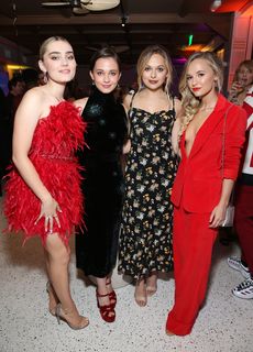 Meg Donnelly feet photo thumbnail