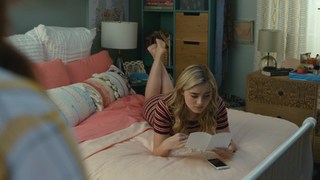 Meg Donnelly feet photo thumbnail