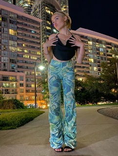 Meg Donnelly feet photo thumbnail