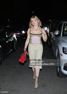 Meg Donnelly feet photo 9