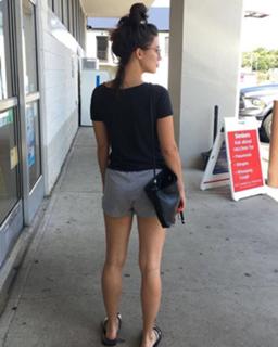 Meg Myers feet photo 14