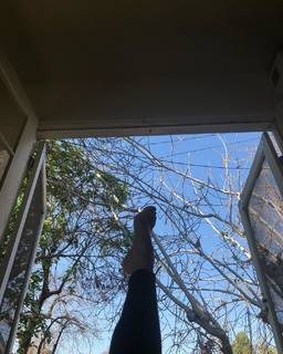 Meg Myers feet photo 6
