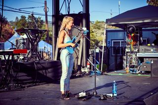 Meg Myers feet photo 10