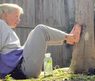 Meg Myers feet photo 12