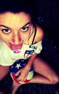 Meg Myers feet photo 14