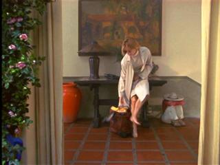 Meg Ryan feet photo thumbnail