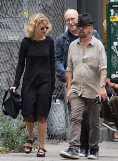 Meg Ryan feet photo thumbnail