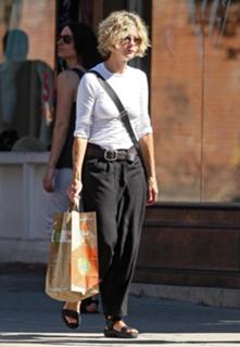 Meg Ryan feet photo thumbnail