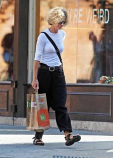 Meg Ryan feet photo thumbnail