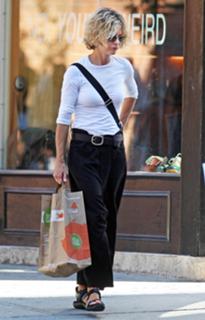 Meg Ryan feet photo thumbnail