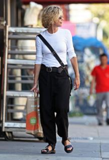 Meg Ryan feet photo thumbnail