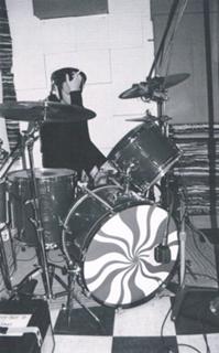 Meg White feet photo thumbnail