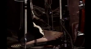 Meg White feet photo thumbnail
