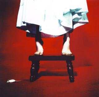Meg White feet photo thumbnail