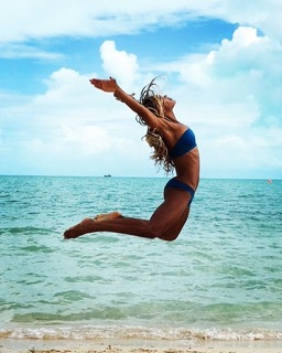 Megalyn Echikunwoke feet photo thumbnail