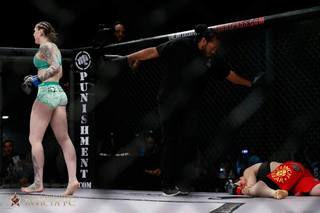 Megan Anderson feet photo 8