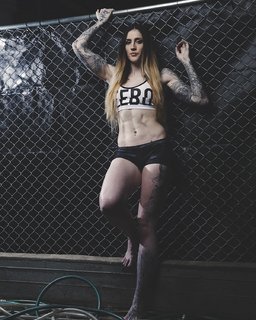Megan Anderson feet photo 11