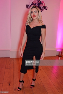 Megan Barton Hanson feet photo 16