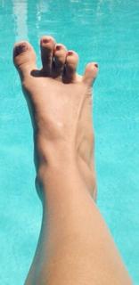 Megan Batoon feet photo thumbnail