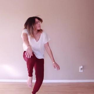 Megan Batoon feet photo thumbnail