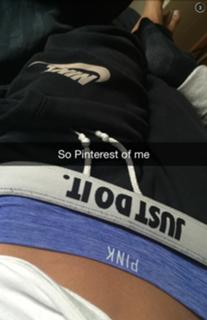 Megan Batoon feet photo thumbnail
