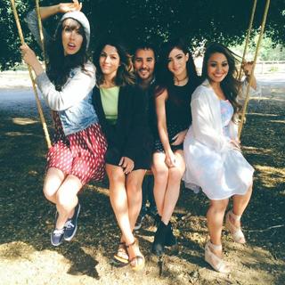 Megan Batoon feet photo thumbnail