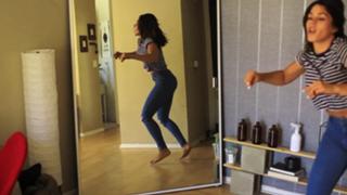 Megan Batoon feet photo thumbnail