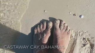 Megan Batoon feet photo thumbnail
