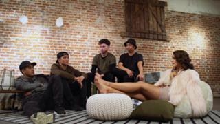 Megan Batoon feet photo thumbnail