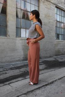 Megan Batoon feet photo thumbnail